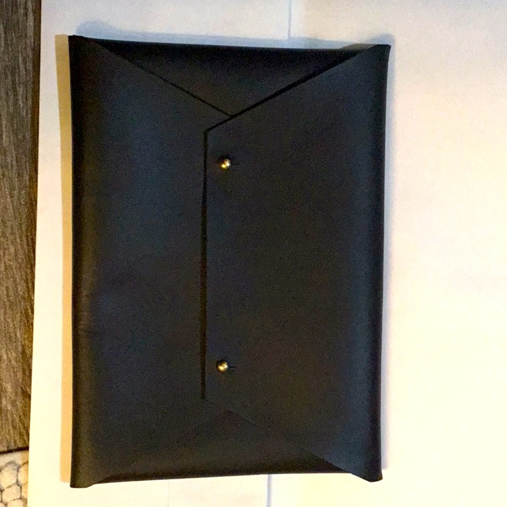 Tribe Alive black leather envelope pouch